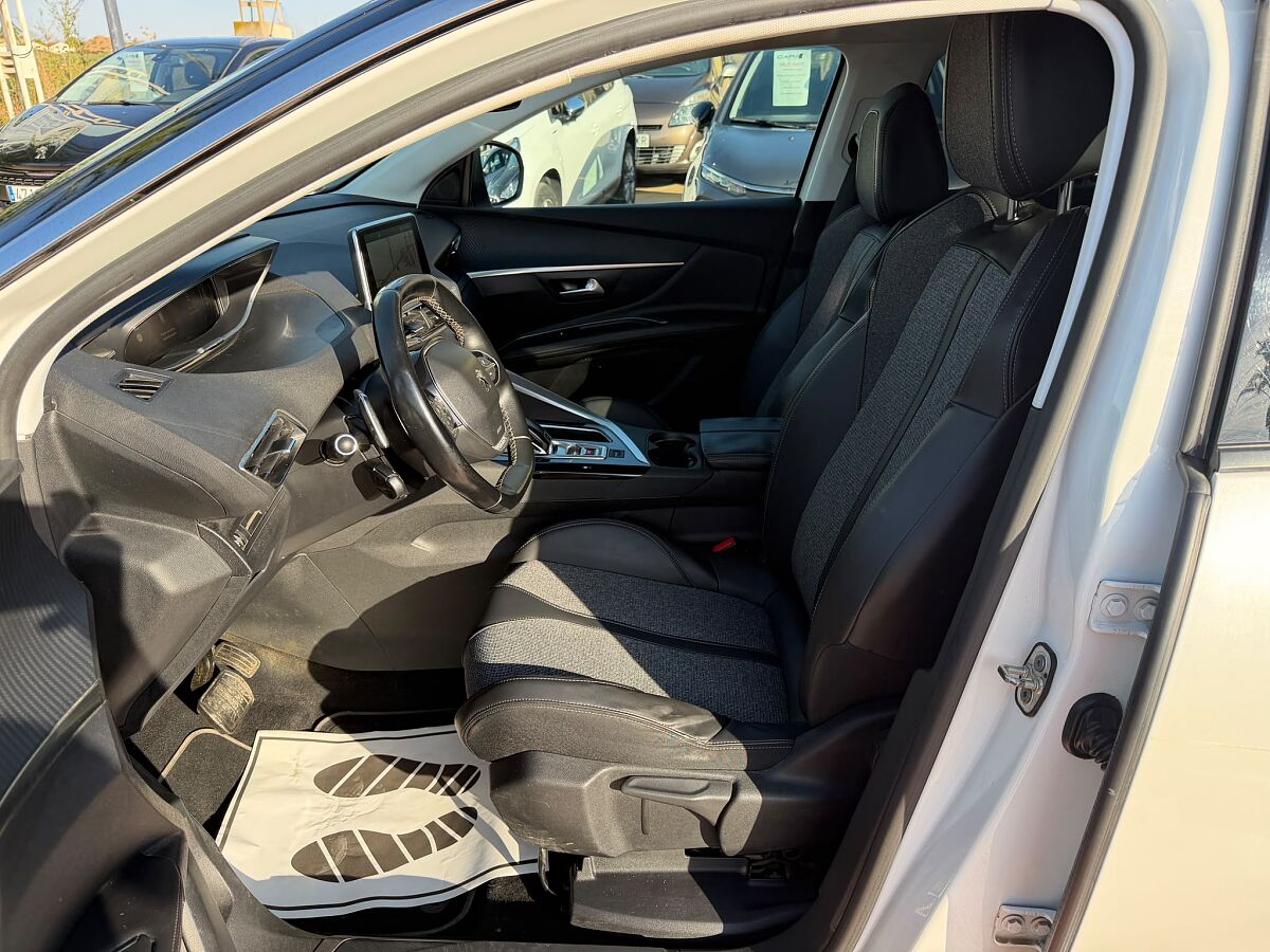 PEUGEOT 3008 ALLURE 1.2 E-THP AUTO SPANISH LHD IN SPAIN 91000 MILES SUPERB 2018